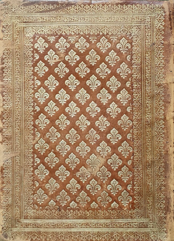 Reliure fleurdelisée